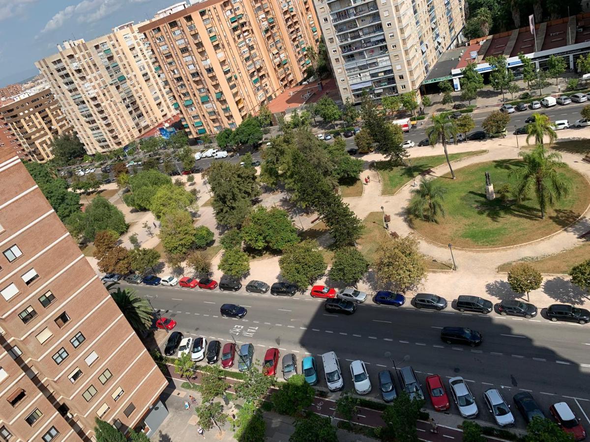 Habitacion Con Cama Individual, Piso Compartido En Avenida Blasco Ibanez Valencia Exterior foto